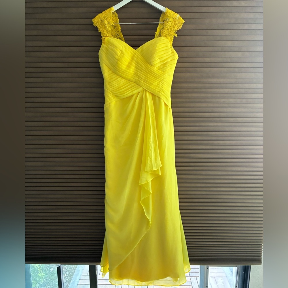 NWOT Chic Yellow Lace Maxi Dress